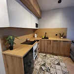 Wars Apartment, Nowoczesne Serce Warszawy, Free Garaz Parking 아파트 바르샤바